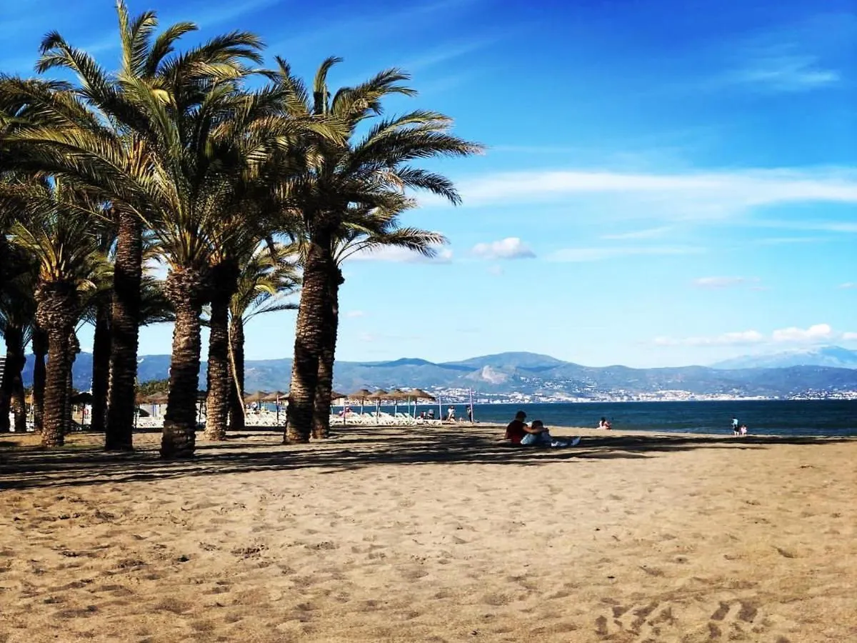 Playa Flores - Vistas Al Mar توريمولينوس شقة